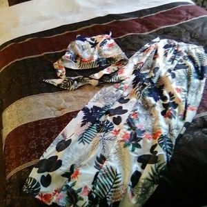 SOLD ON OTHER SITE .2 piece skirt and crop top set